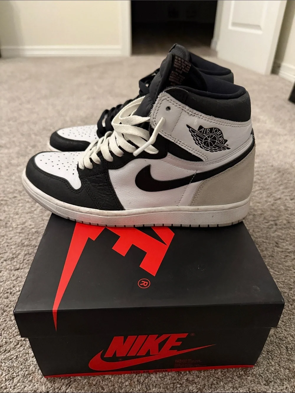 Air Jordan Men’s 1 Retro High OG 'Stage Haze' size 9